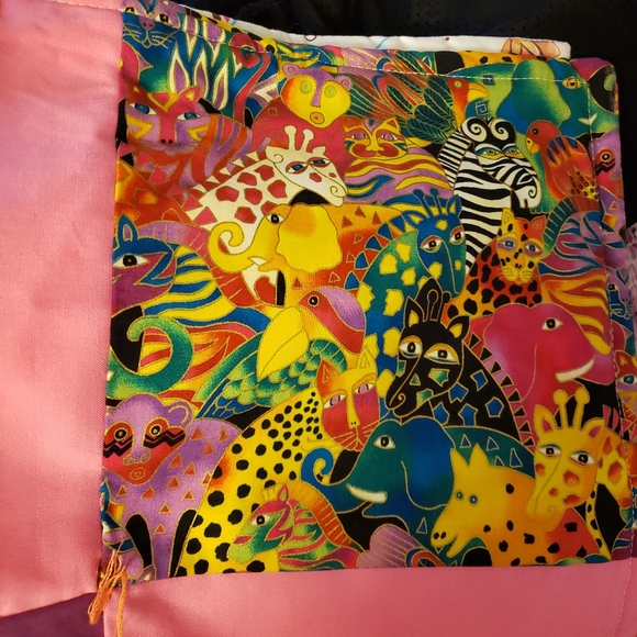 Hand-made Lap Quilt or for Baby, Toddler or Small Child - Picture 7 of 8